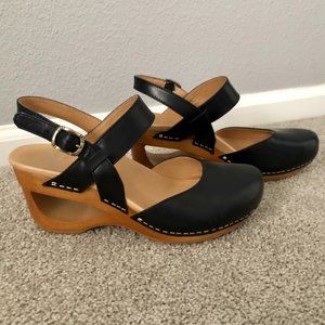 Dansko Taci Sandals Size 37